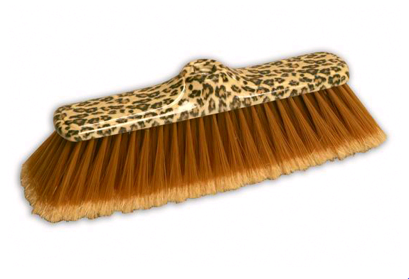 01.00010.0010.03.000 Leopard Broom