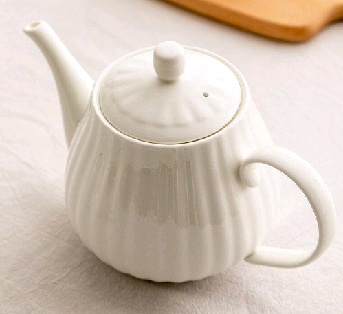 62145  WHITE TEA POT 1 LT.